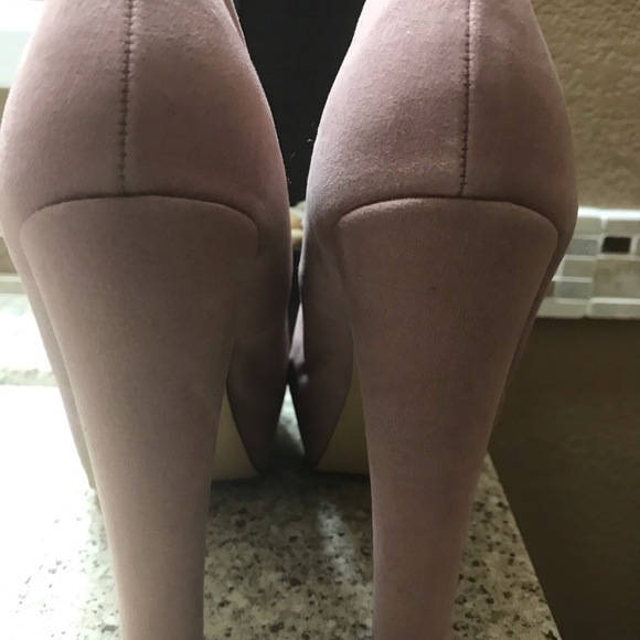 Pink Heels - Picture 4 of 7